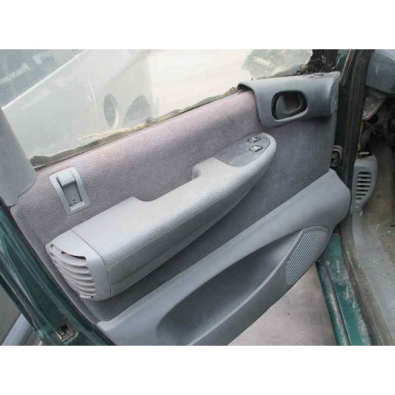 peugeot 806 del año 2000