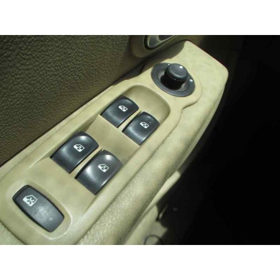 renault modus del año 2004