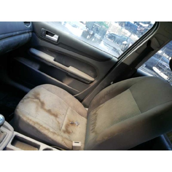 ford focus berlina (cap) del año 2006