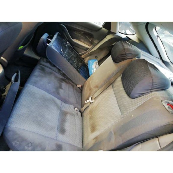 ford focus berlina (cap) del año 2006