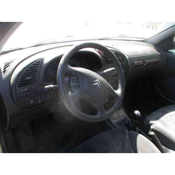 citroën xsara berlina del año 2001