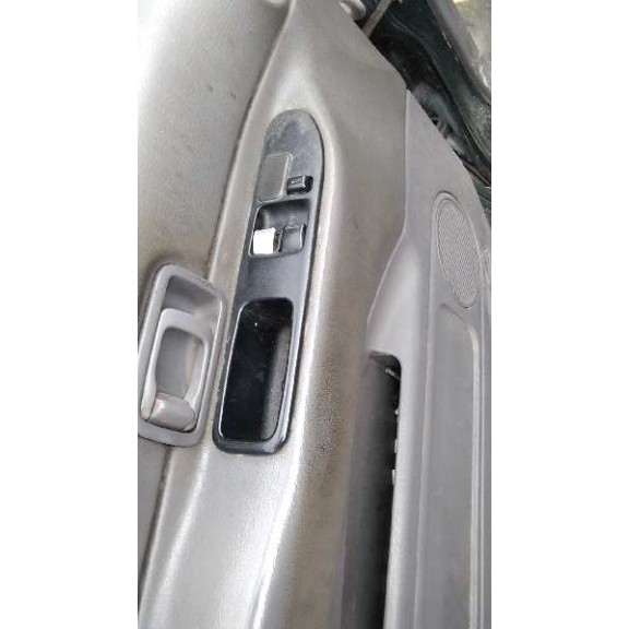 nissan vanette cargo del año 2000