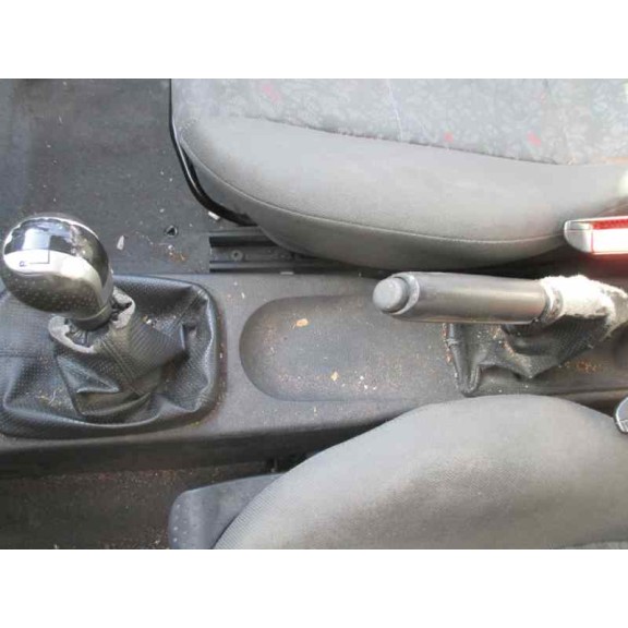 opel corsa c del año 2000