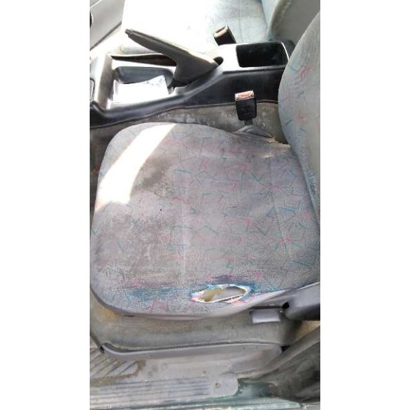 nissan vanette cargo del año 2000