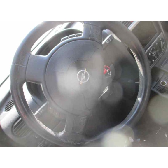 opel corsa c del año 2000