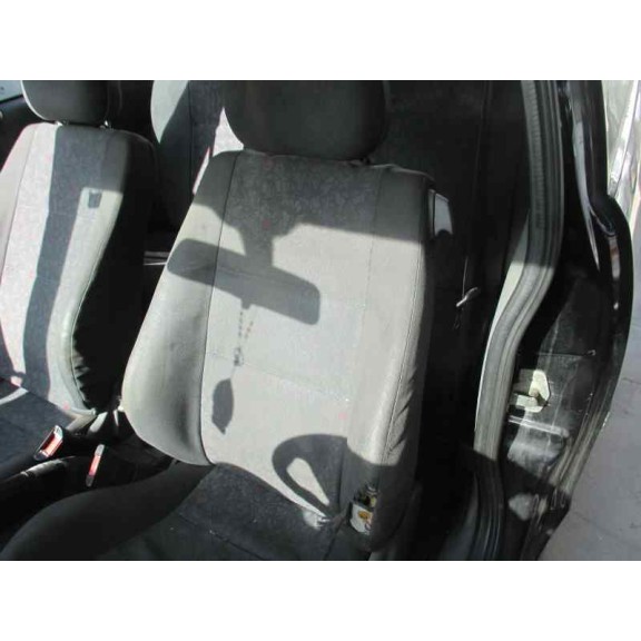 opel corsa c del año 2000