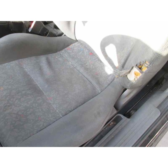 opel corsa c del año 2000