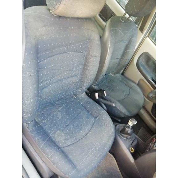 renault clio ii fase ii (b/cb0) del año 2002