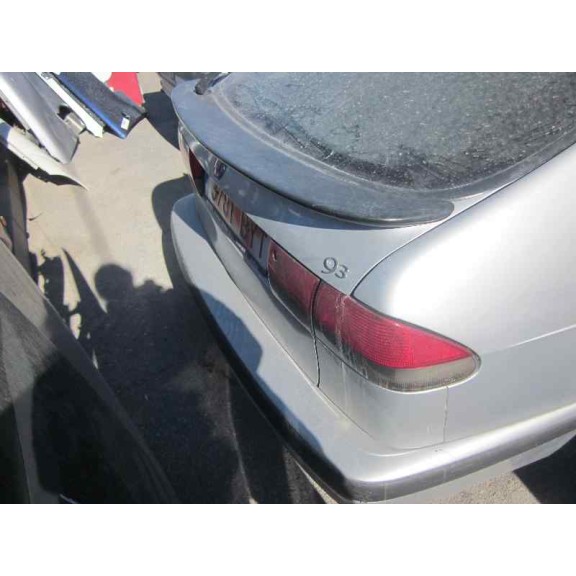 saab 9-3 berlina del año 2000