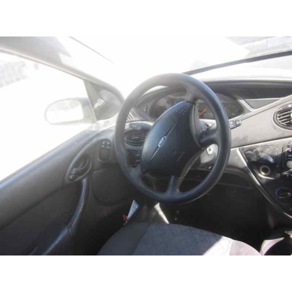 ford focus turnier (cak) del año 2001