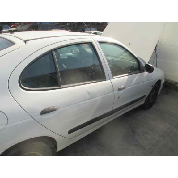 renault megane i berlina hatchback (ba0) del año 1996