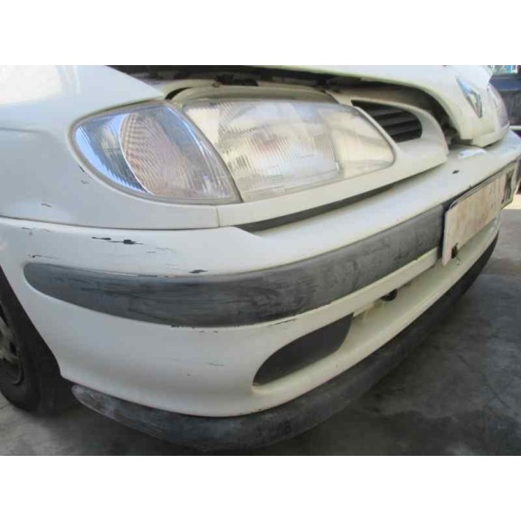 renault megane i berlina hatchback (ba0) del año 1996