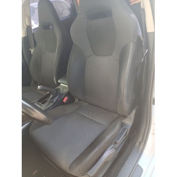 ASIENTO DELANTERO IZQUIERDO 