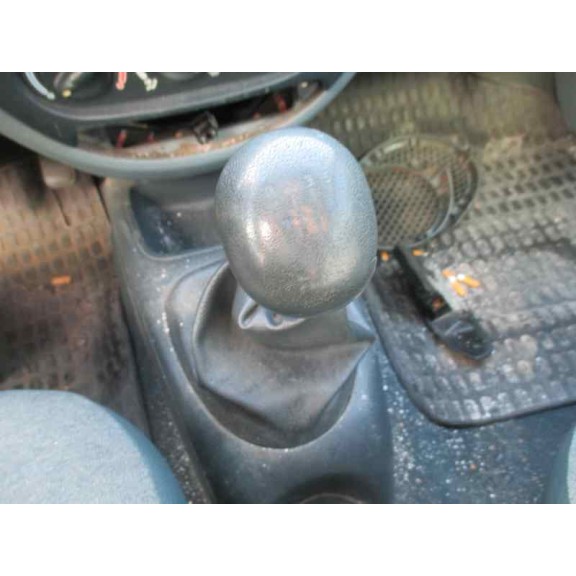 renault megane i berlina hatchback (ba0) del año 1996