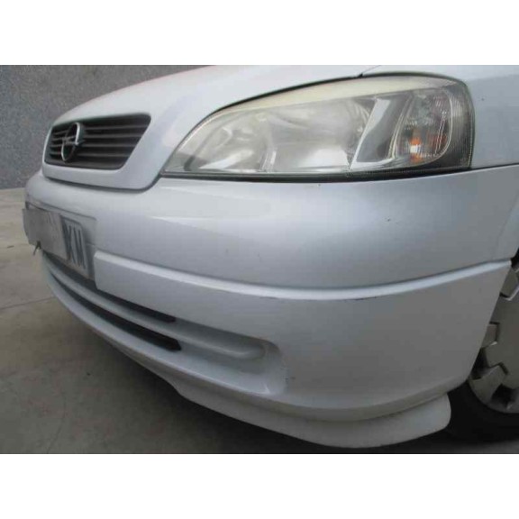 opel astra g berlina del año 2002