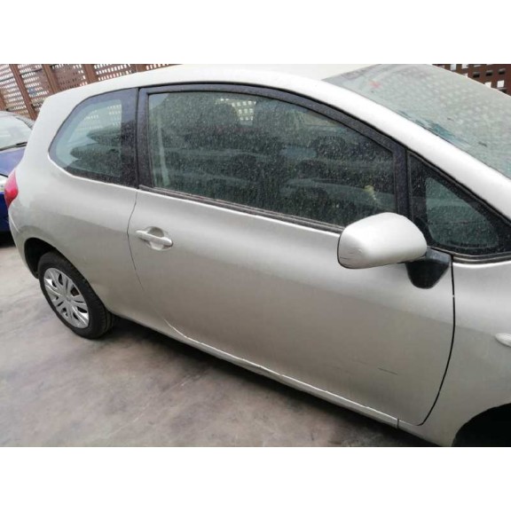 toyota auris del año 2007