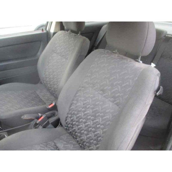 opel astra g berlina del año 2002