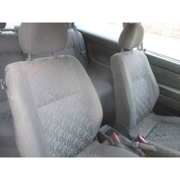 opel astra g berlina del año 2002