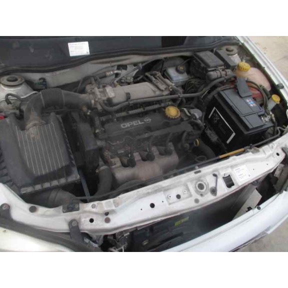 opel astra g berlina del año 2002