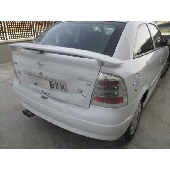 opel astra g berlina del año 2002