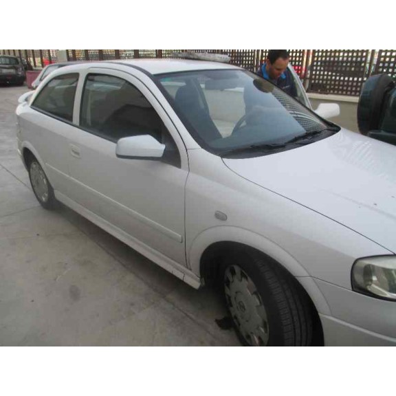 opel astra g berlina del año 2002