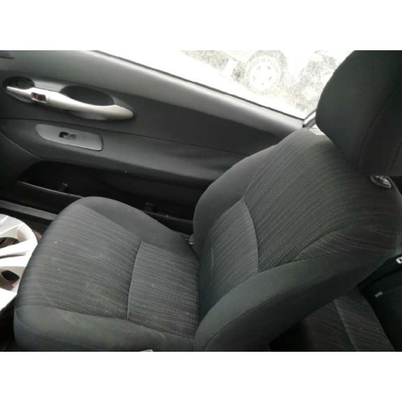 toyota auris del año 2007