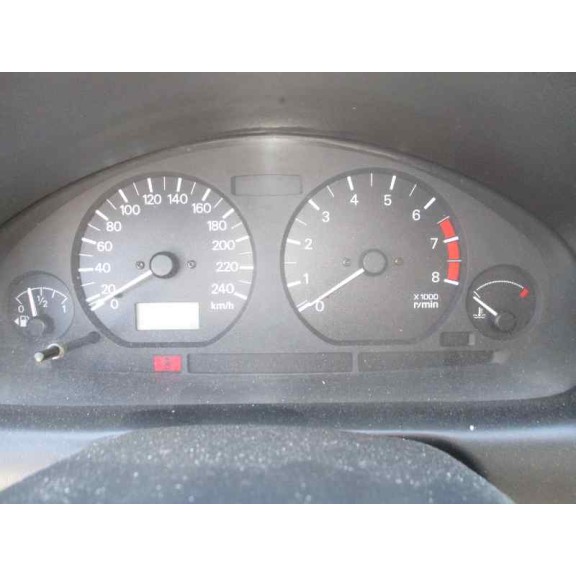 mitsubishi carisma berina 5 (da0) del año 1997