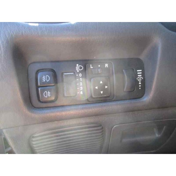 mitsubishi carisma berina 5 (da0) del año 1997