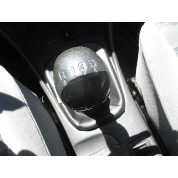 mitsubishi carisma berina 5 (da0) del año 1997