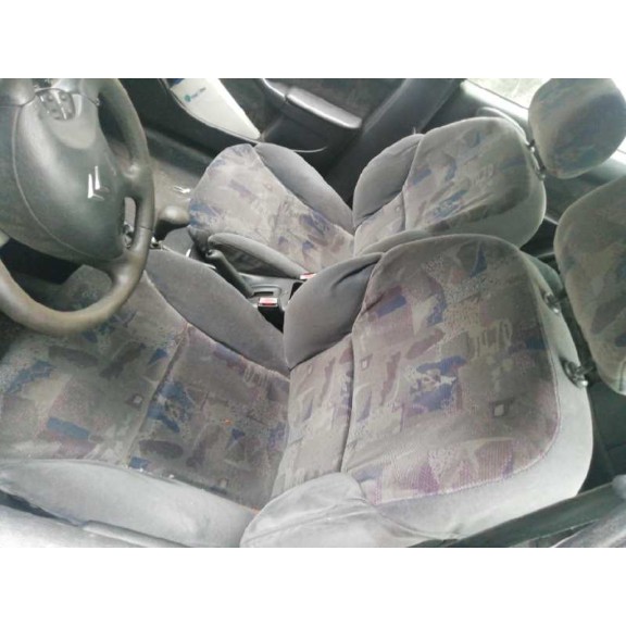 citroën xsara berlina del año 2001