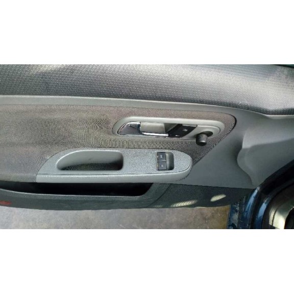 seat ibiza (6l1) del año 2008