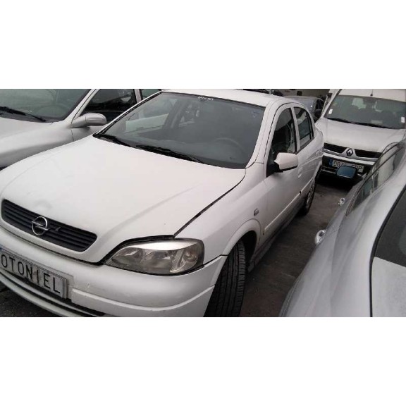 opel astra g berlina del año 2001