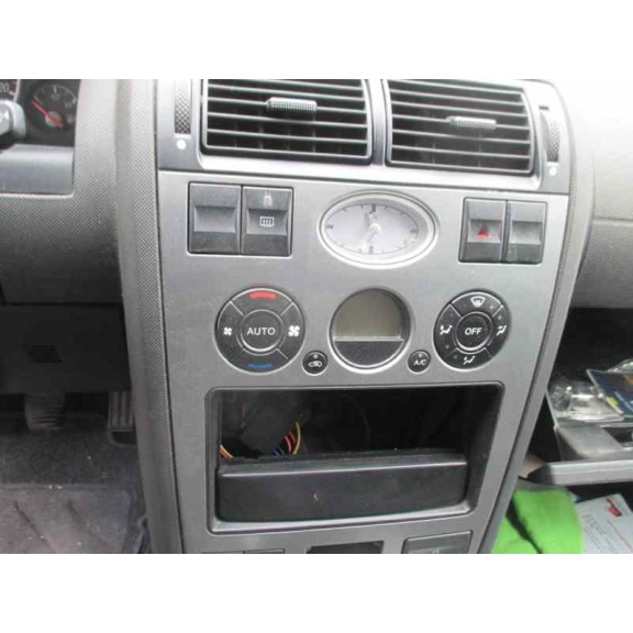 ford mondeo berlina (ge) del año 2002