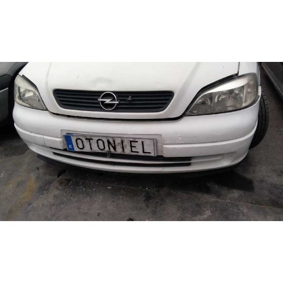 opel astra g berlina del año 2001