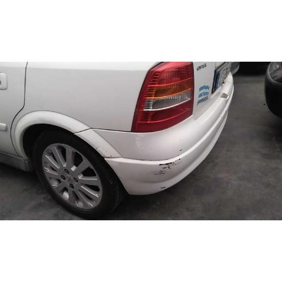 opel astra g berlina del año 2001