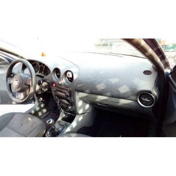 seat ibiza (6l1) del año 2008