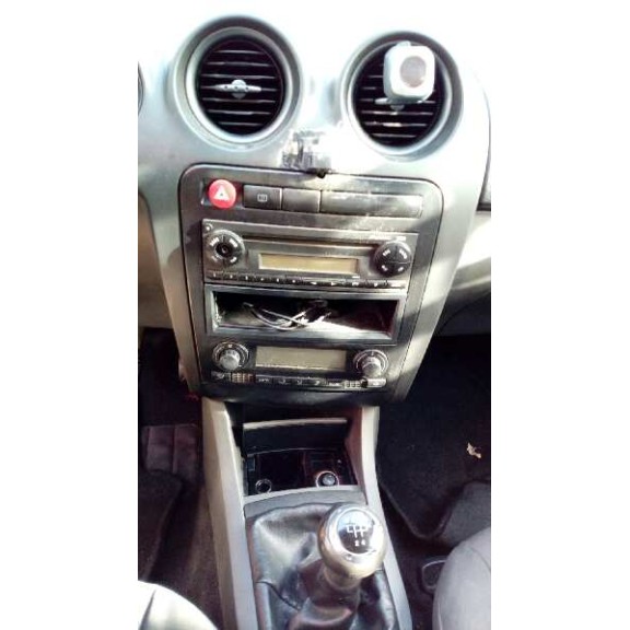 seat ibiza (6l1) del año 2008