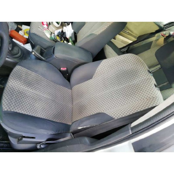 renault megane ii classic berlina del año 2004