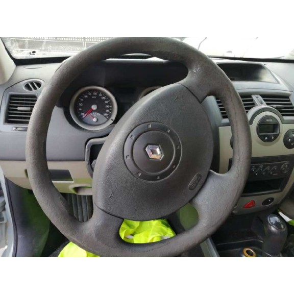 renault megane ii classic berlina del año 2004