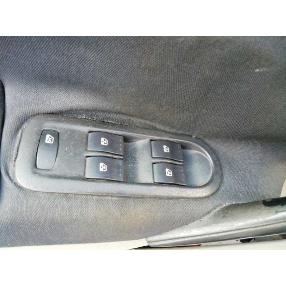 renault megane ii classic berlina del año 2004