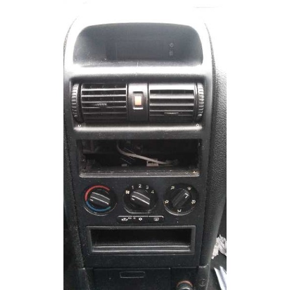 opel astra g berlina del año 2001