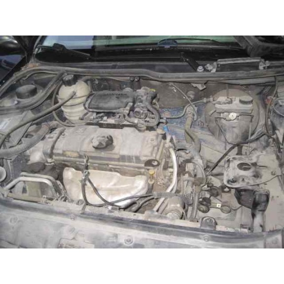 peugeot 206 berlina del año 2000