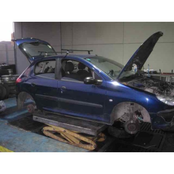 peugeot 206 berlina del año 2000