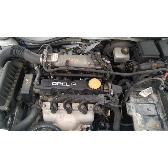 opel astra g berlina del año 2001