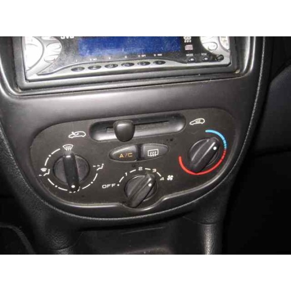 peugeot 206 berlina del año 2000