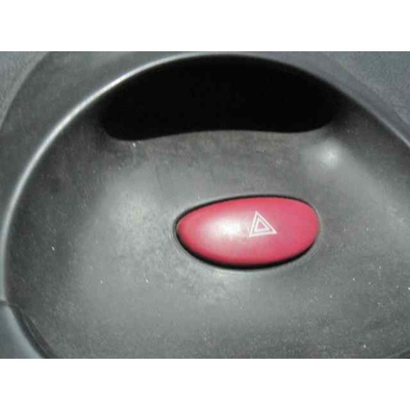 peugeot 206 berlina del año 2000