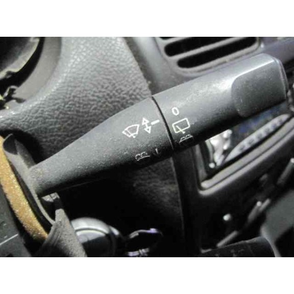 peugeot 206 berlina del año 2000