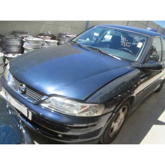 opel vectra b berlina del año 2001