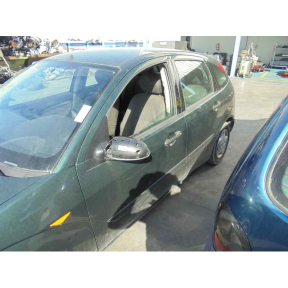 ford focus berlina (cak) del año 2004