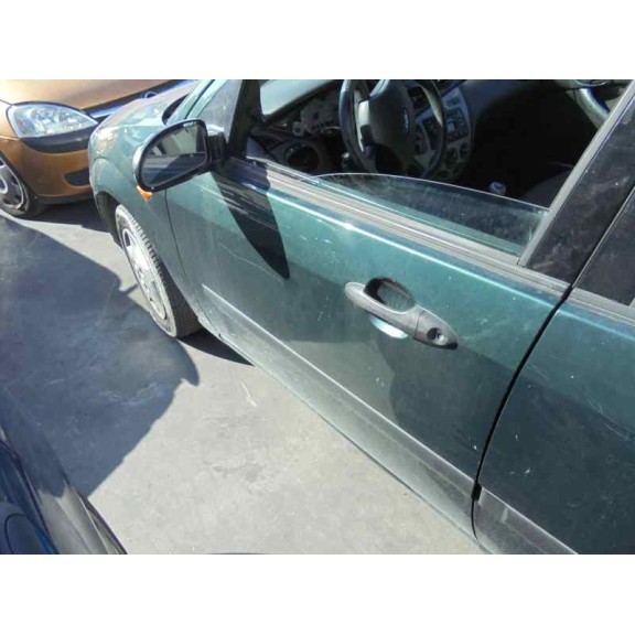 ford focus berlina (cak) del año 2004